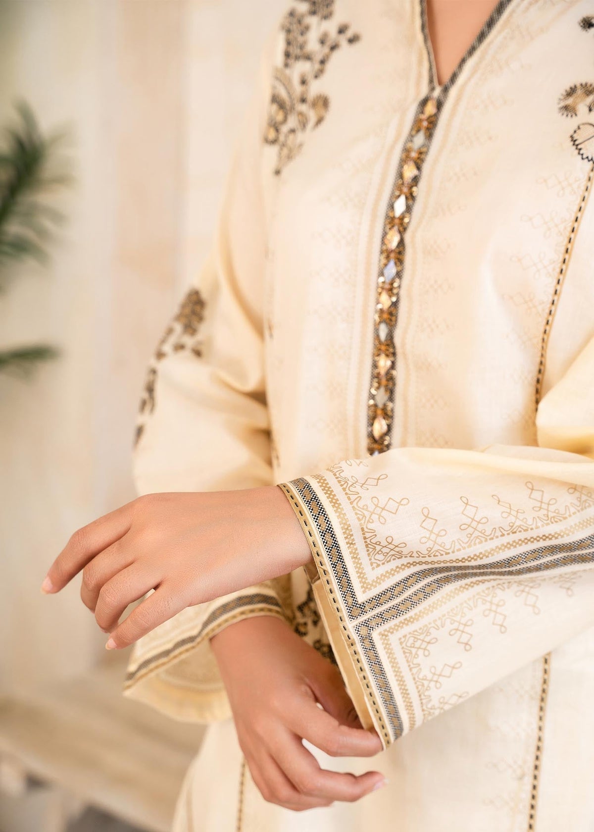 Printed Lawn Long Kurta 2-Piece Suit – Cream, Summer Wear