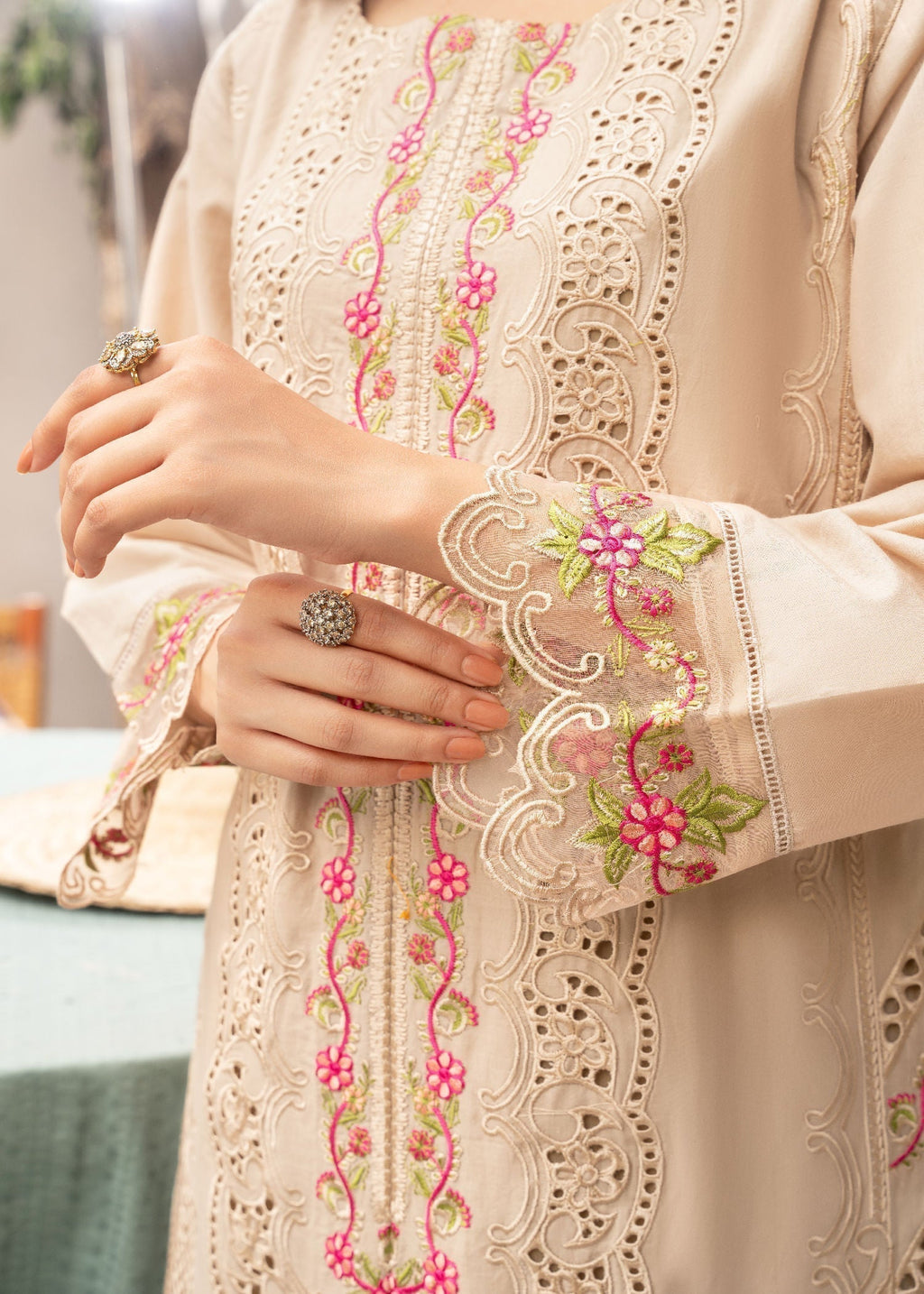 Embroidered Lawn Straight Kurta 3-Piece Suit – Beige with Voile Dupatta, Summer Wear