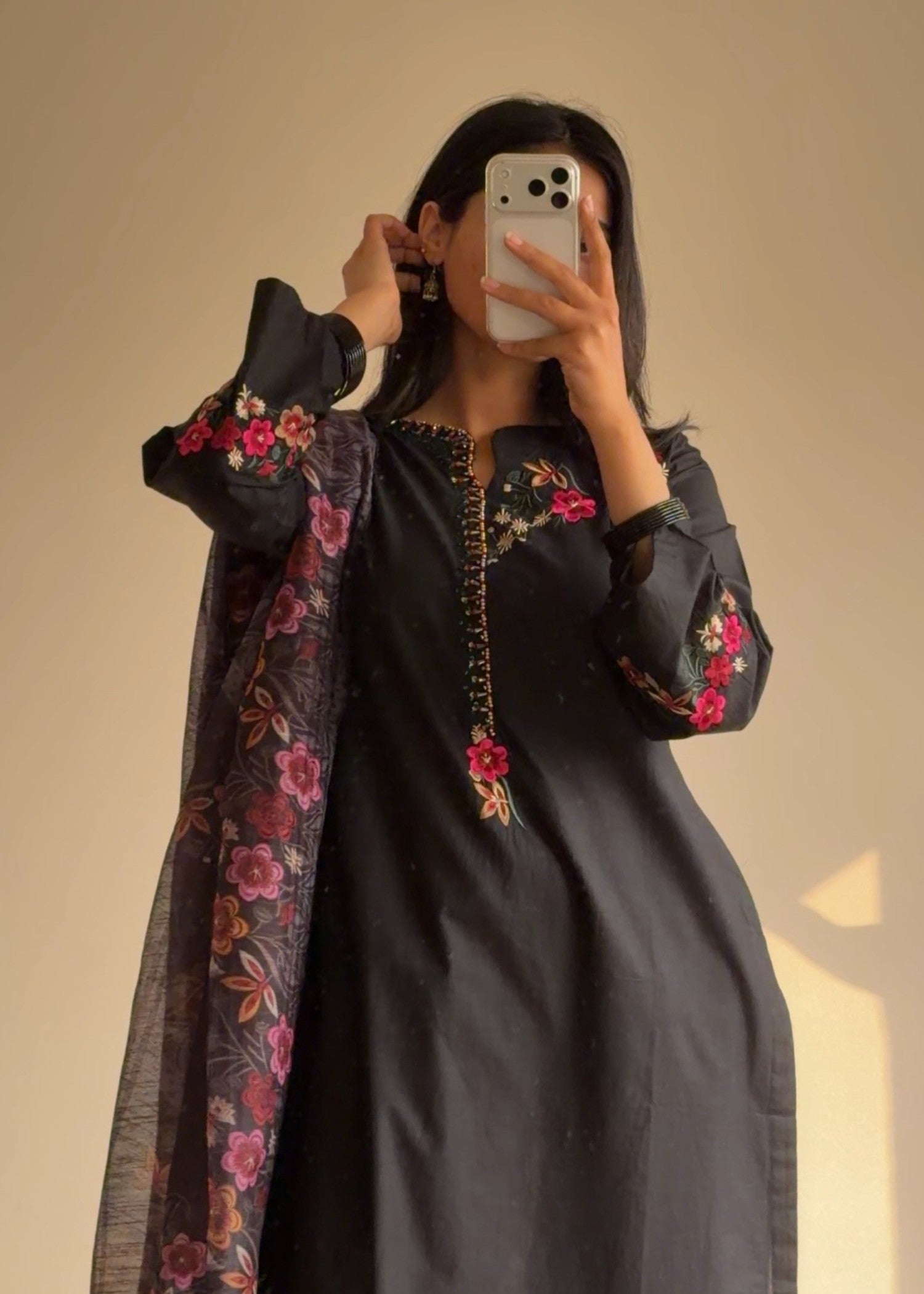 Embroidered Lawn Culottes Suit – Black, Manaar Dupatta