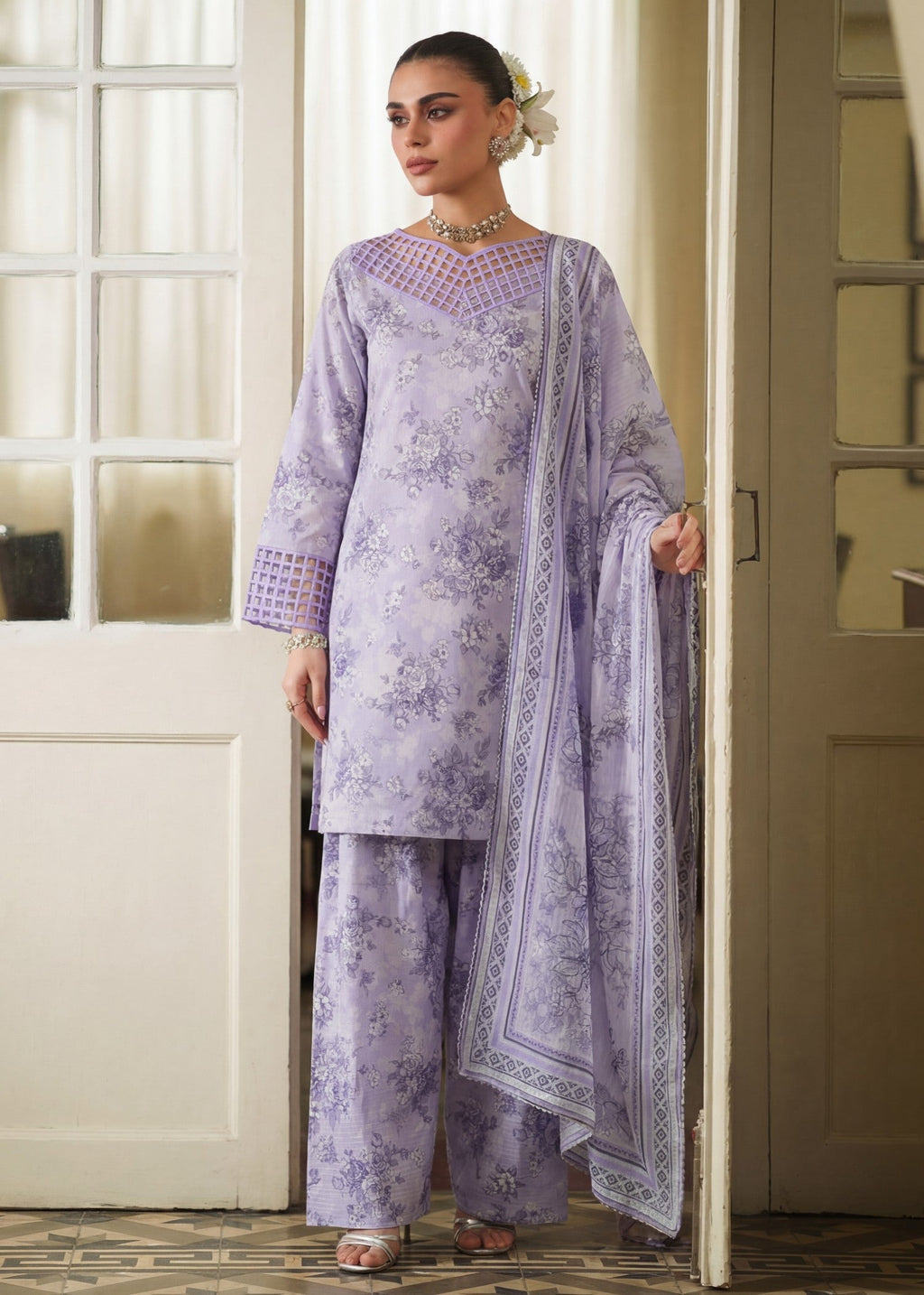Printed Textured Lawn Farshi Shalwar Suit – Mauve, Voile Dupatta
