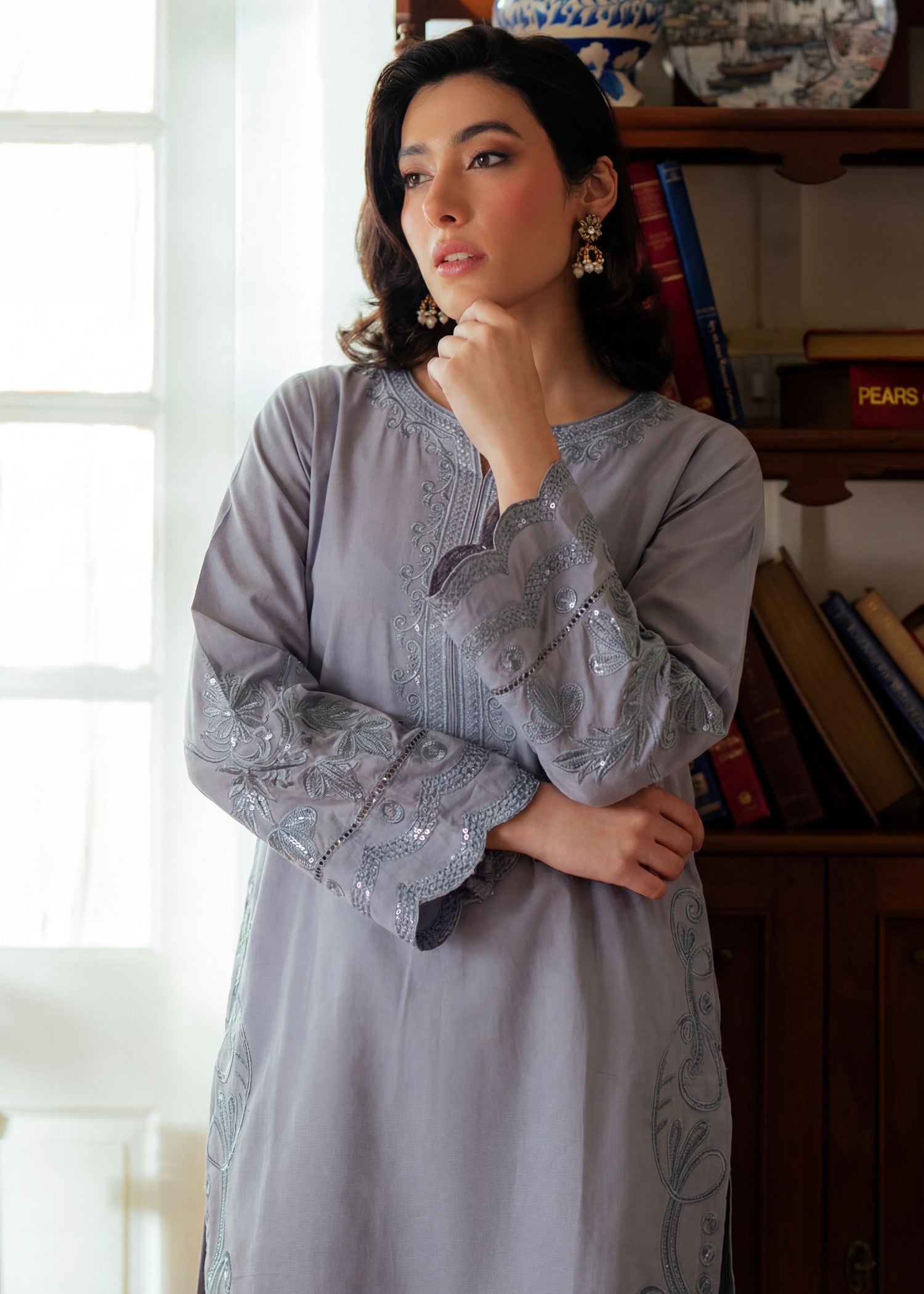 Embroidered Lawn 3-Piece Suit – Grey, Voile Dupatta