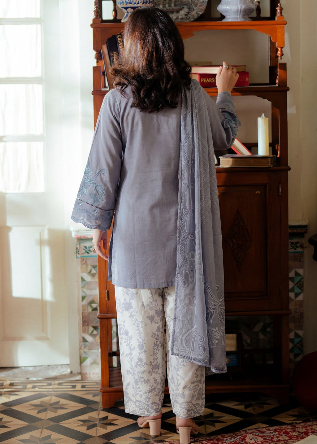 Embroidered Lawn 3-Piece Suit – Grey, Voile Dupatta