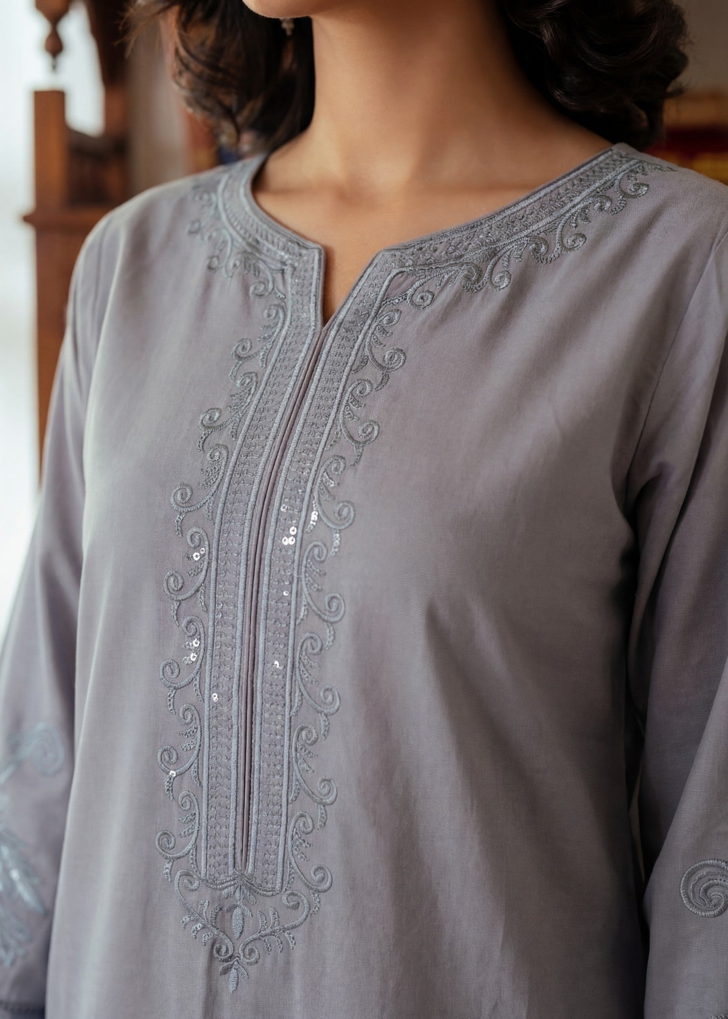 Embroidered Lawn 3-Piece Suit – Grey, Voile Dupatta