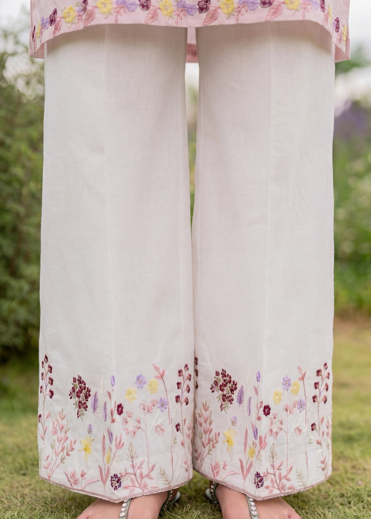 Embroidered Lawn Flapper Suit – Pink, Voile Dupatta