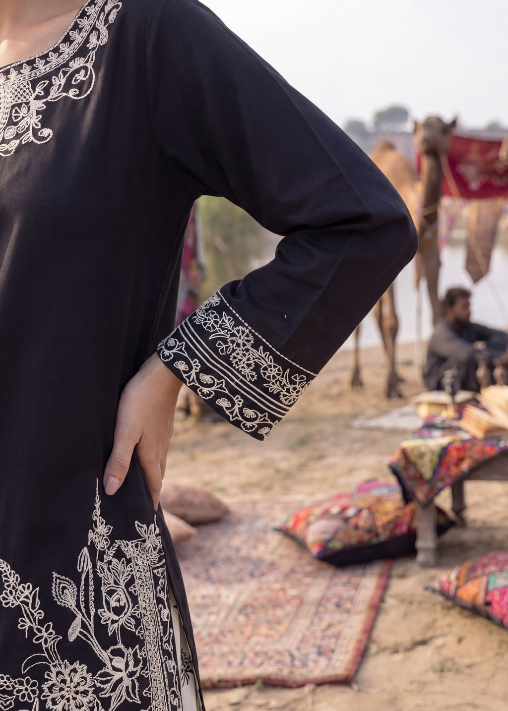 Embroidered Lawn 2-Piece Suit – Black, Summer Wear