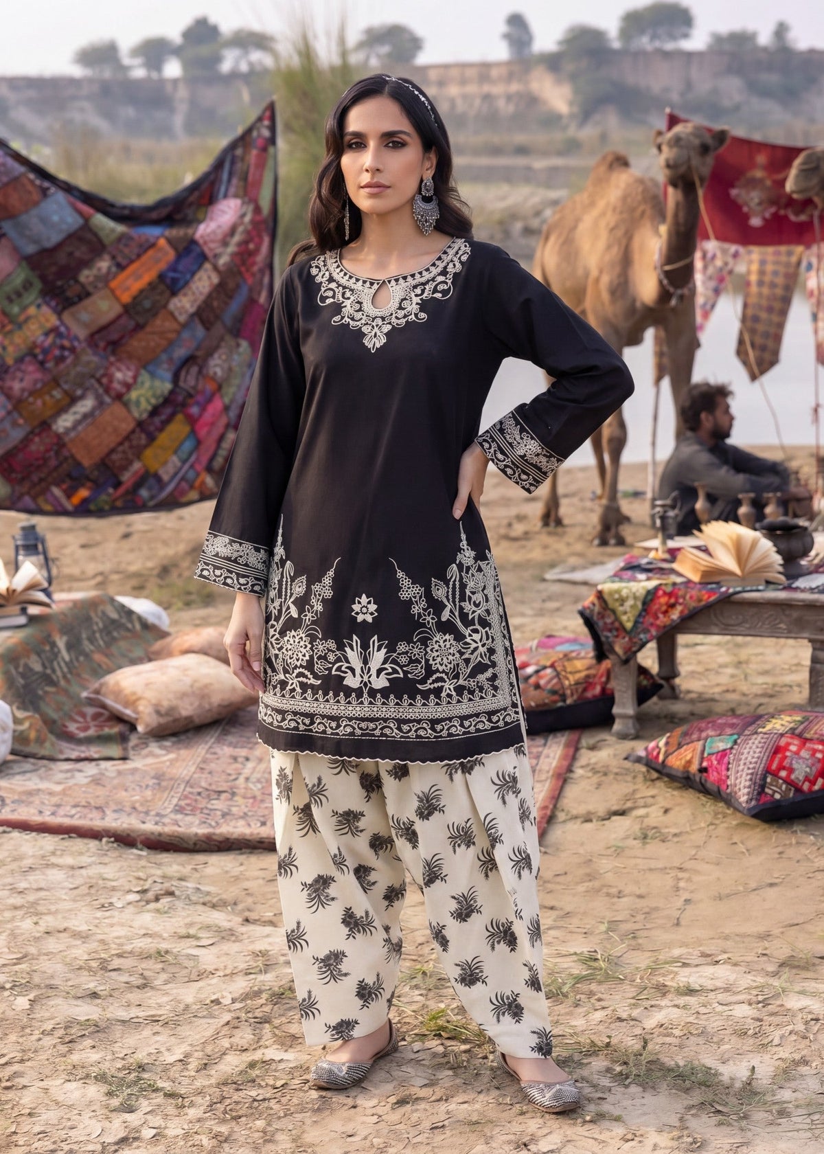 Embroidered Lawn 2-Piece Suit – Black, Summer Wear