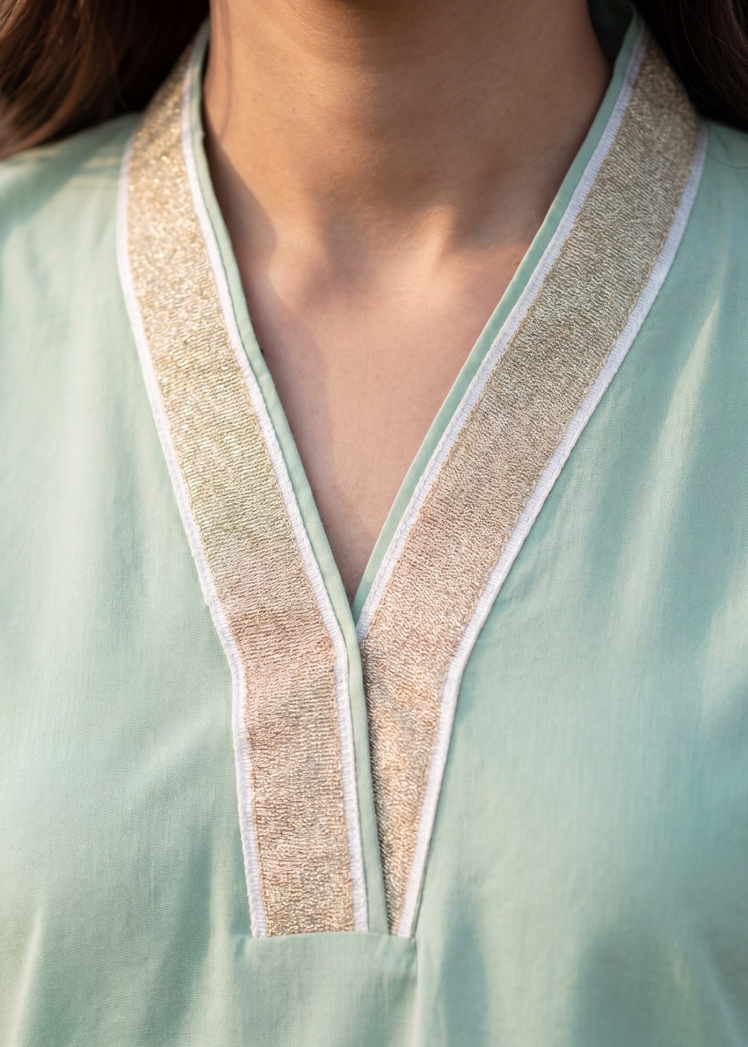 Embroidered V-Neck Lawn 2-Piece Suit – Green, Summer Wear