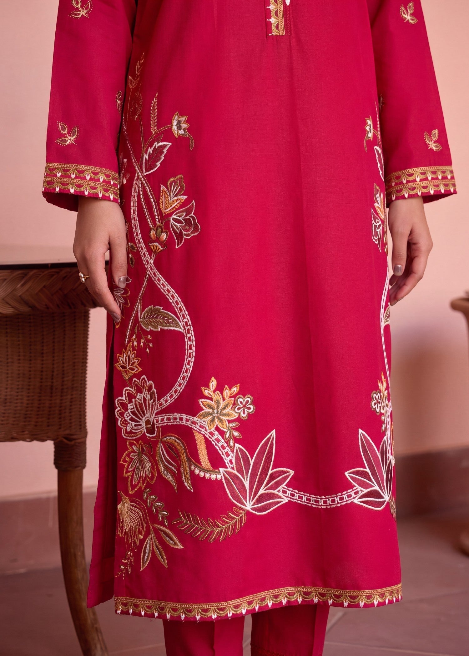 Embroidered Lawn 3-Piece Suit – Pink, Voile Dupatta