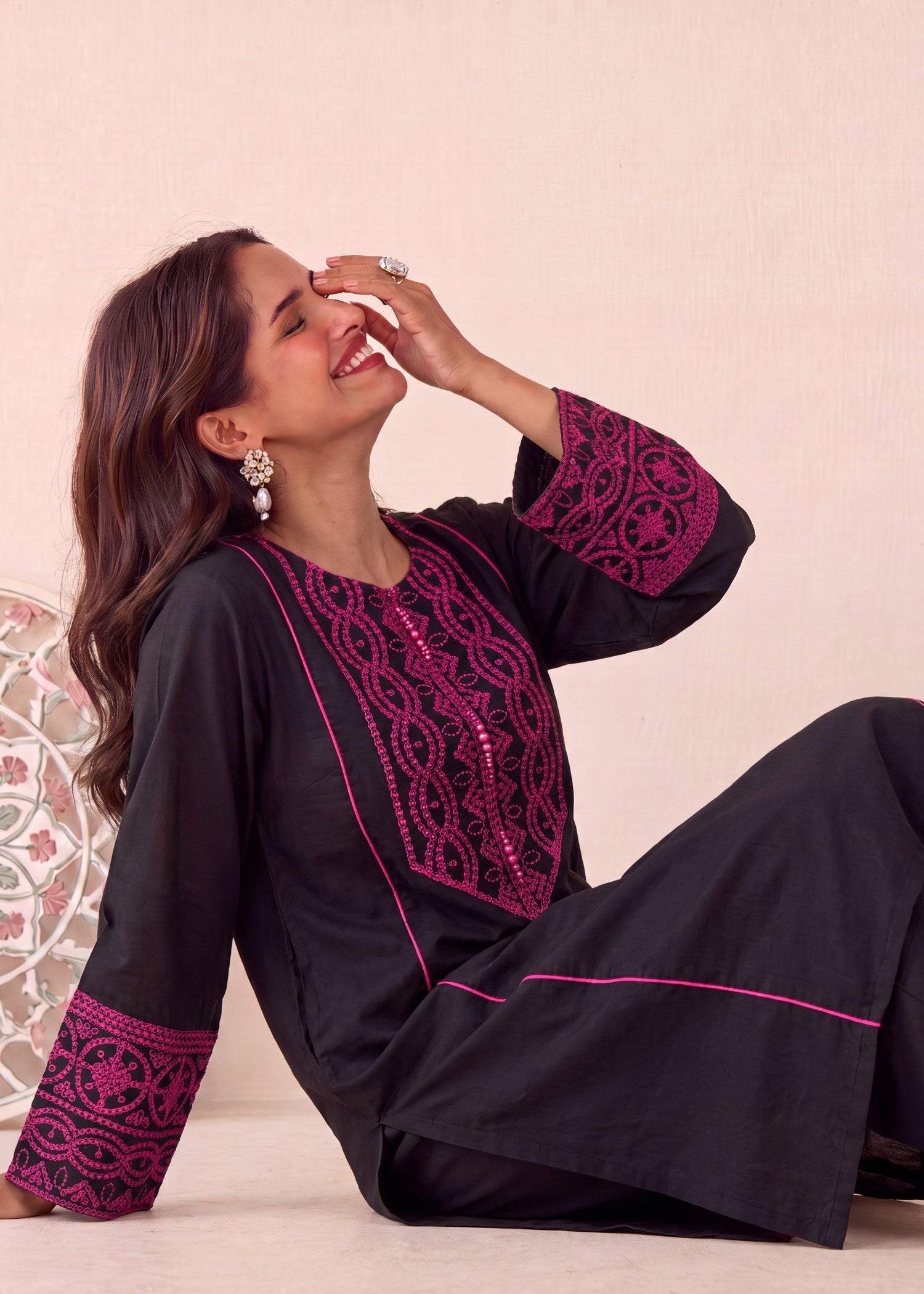 Embroidered Lawn 2-Piece Suit – Black, Summer Wear