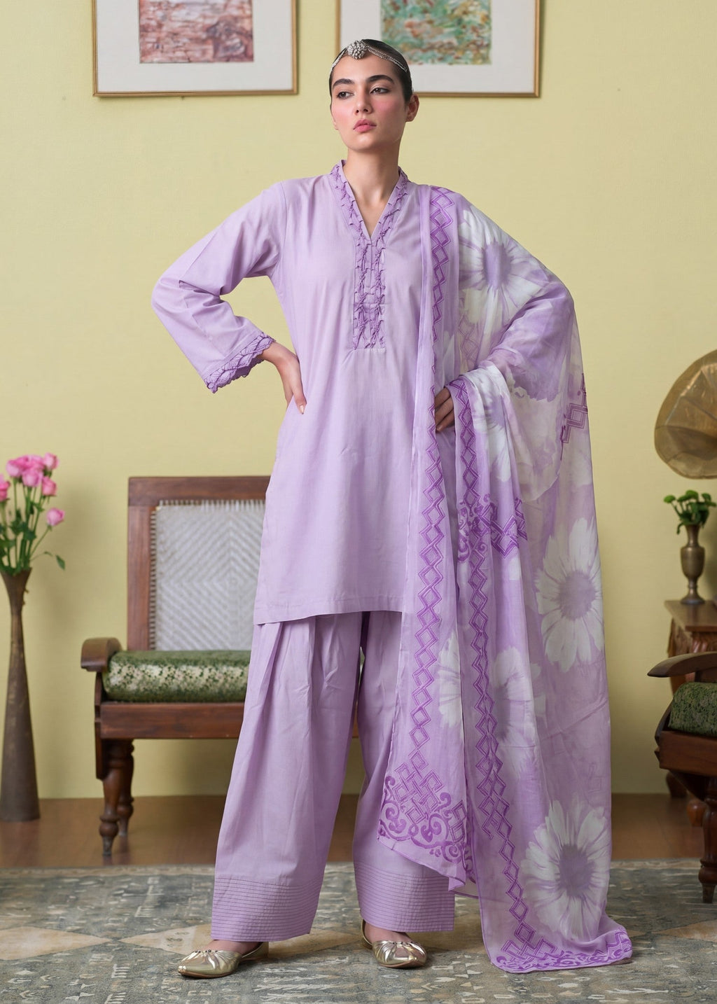 Lace Lawn 3-Piece Suit – Violet, Voile Dupatta