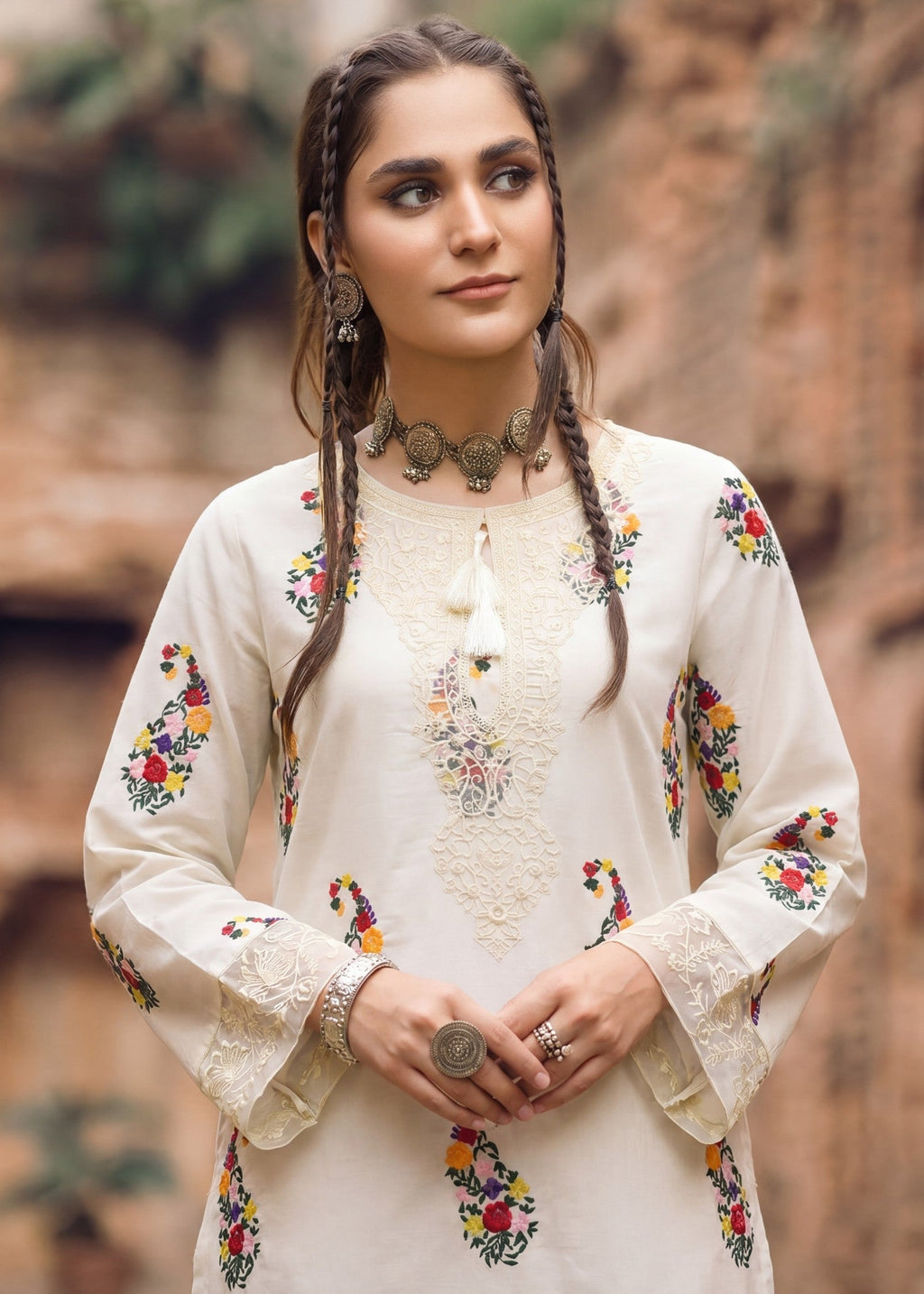 Embroidered Lawn 2-Piece Suit – Off-White, Summer Wear