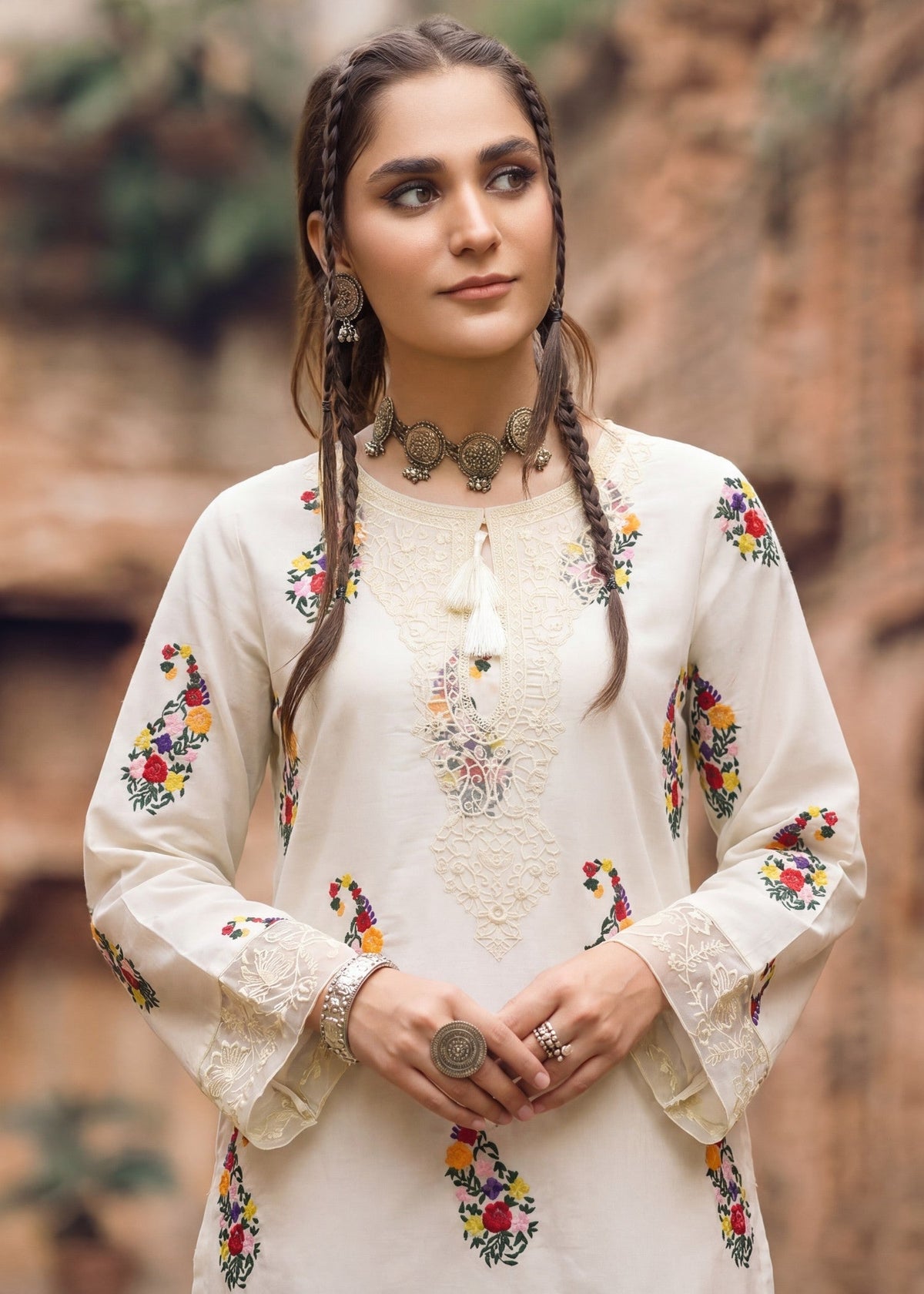Embroidered Lawn 2-Piece Suit – Off-White, Summer Wear