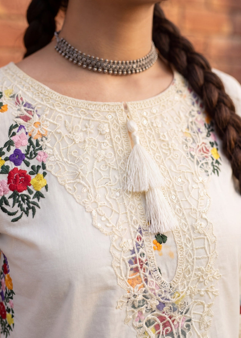 Embroidered Lawn 2-Piece Suit – Off-White, Summer Wear