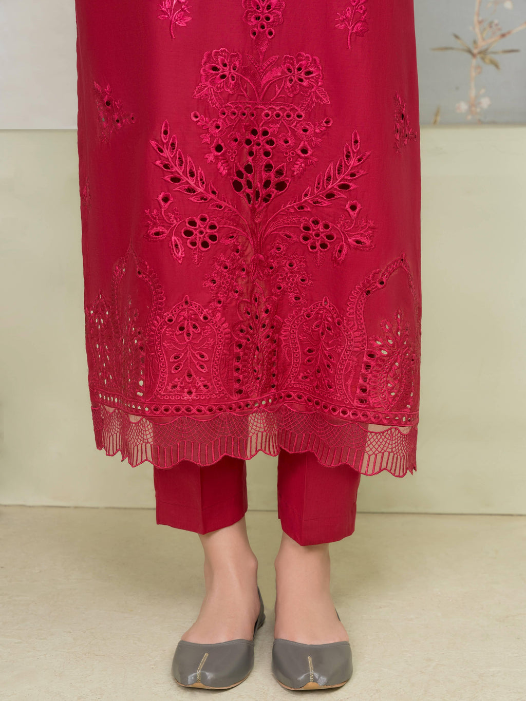 Embroidered Long Kurta Cotton 3-Piece Suit – Red, Manaar Dupatta