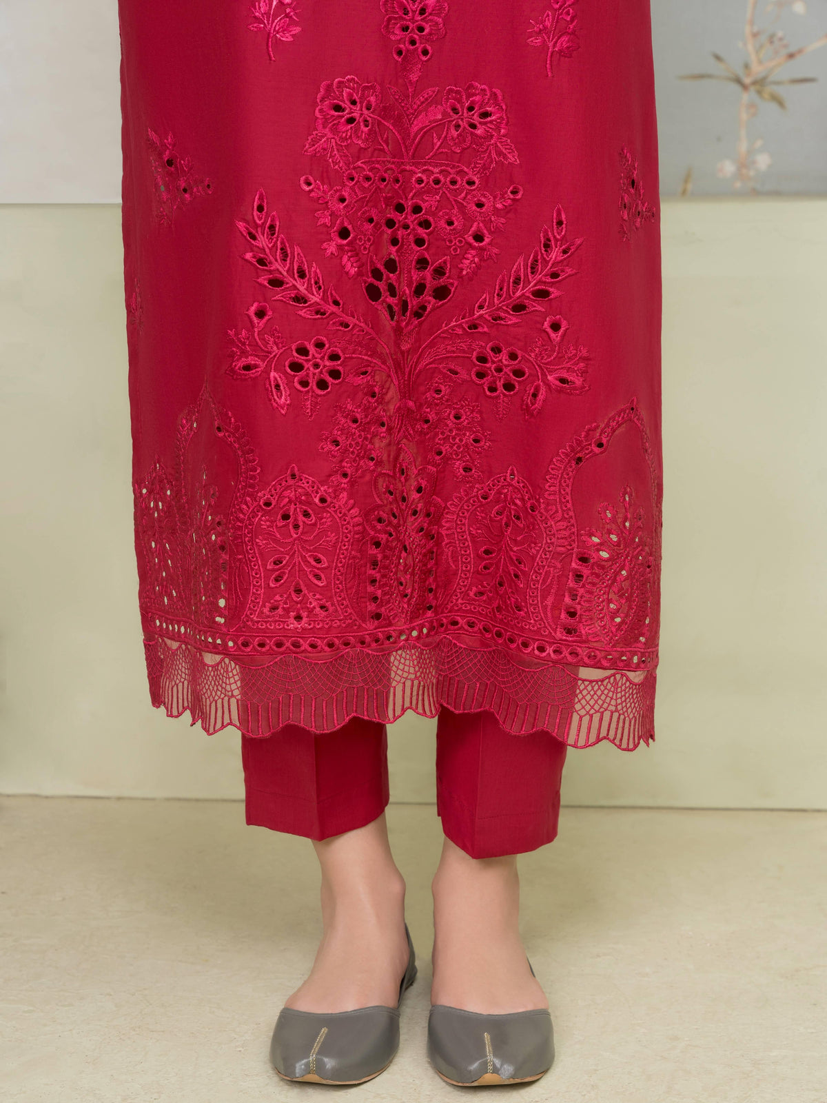 Embroidered Long Kurta Cotton 3-Piece Suit – Red, Manaar Dupatta