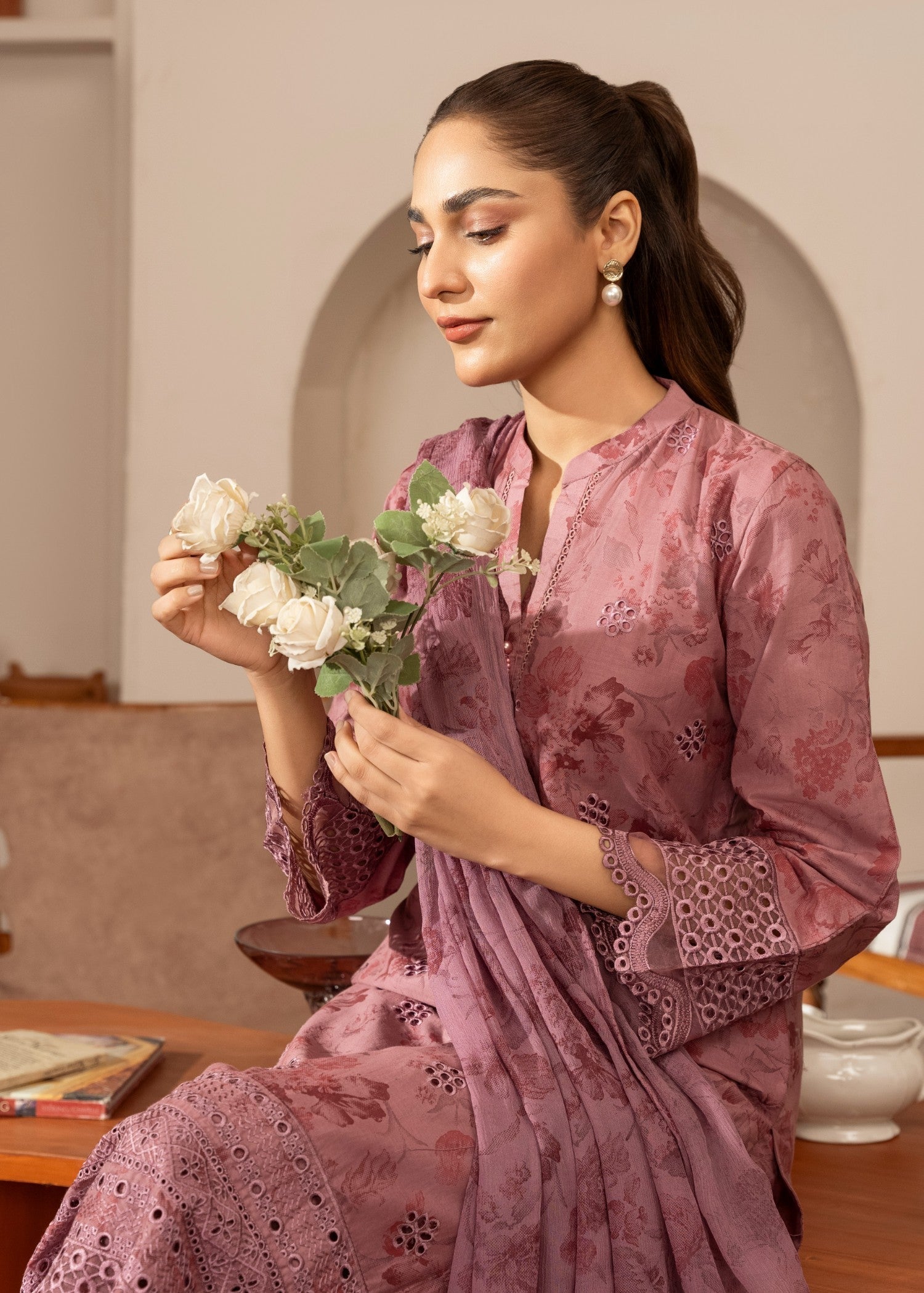 Embroidered Lawn Straight Kurta 3-Piece Suit – Mauve Pink with Chiffon Dupatta, Summer Wear