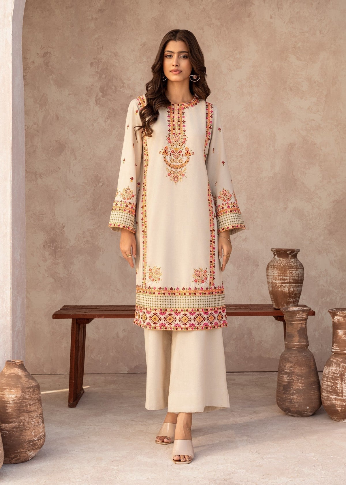 Embroidered Lawn Straight Kurta 2-Piece Suit – Off-White, Summer Wear