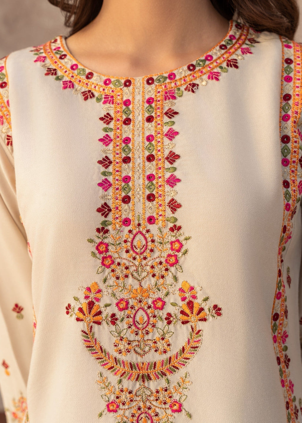 Embroidered Lawn Straight Kurta 2-Piece Suit – Off-White, Summer Wear