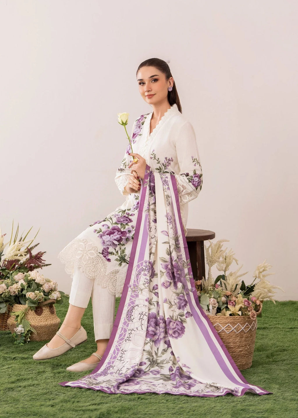 Embroidered Lawn 3-Piece Suit – White with Manaar Dupatta, Summer Daily Wear