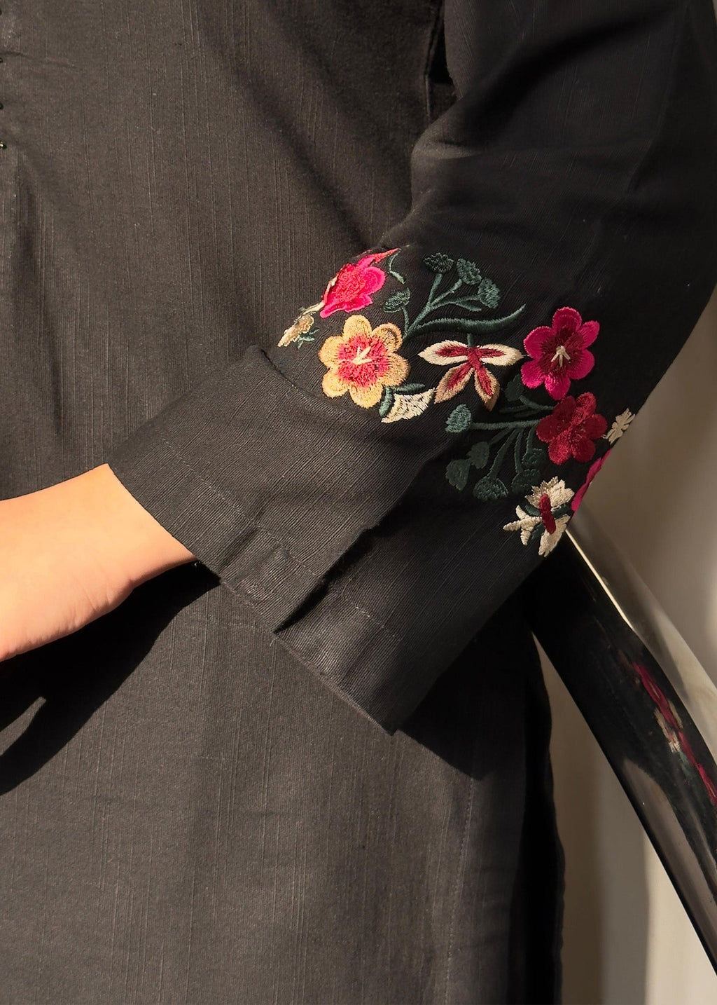 Embroidered Lawn Culottes Suit – Black, Manaar Dupatta